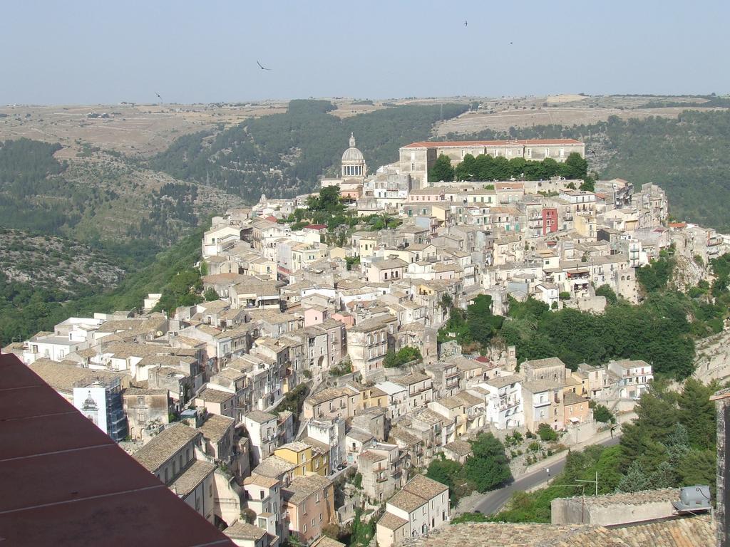 Bed and Breakfast Finestre Su Ibla Ragusa Zewnętrze zdjęcie